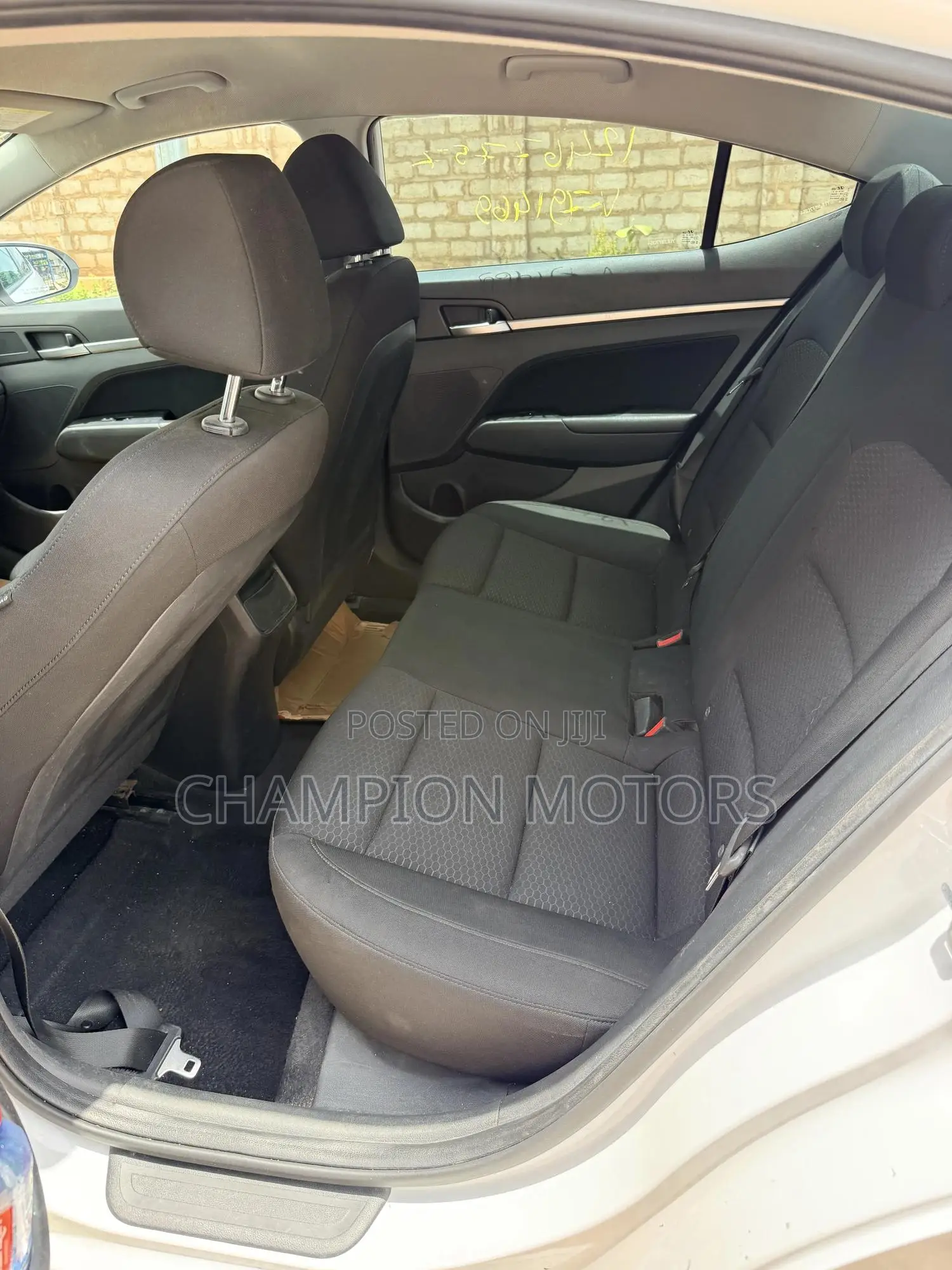 Hyundai Elantra 2018 White