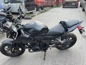 Honda Hornet 2024 Black