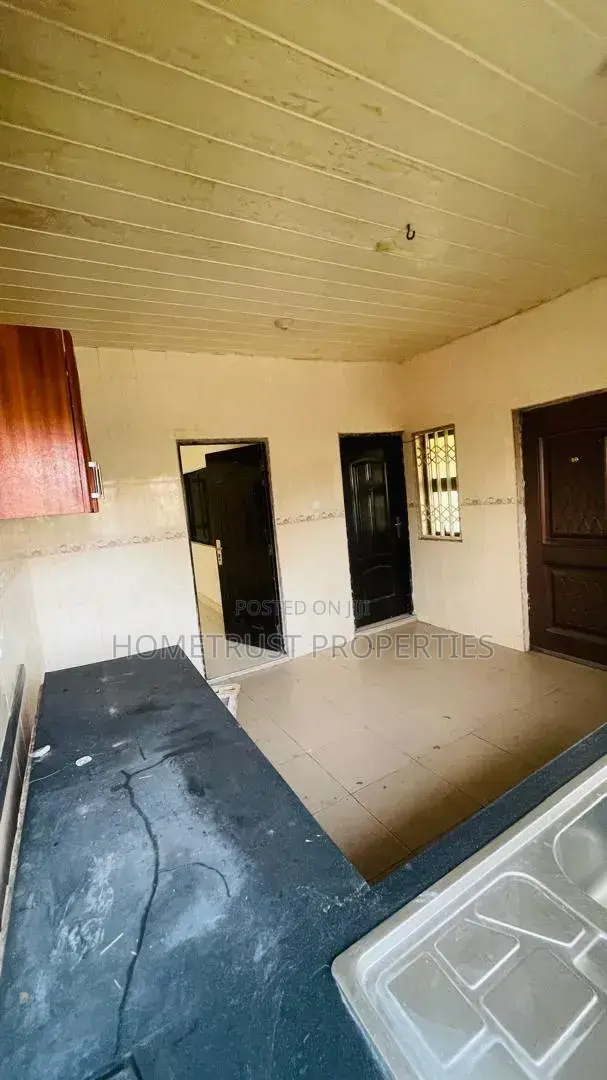 3bdrm House in Amasaman Wachild for rent