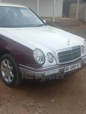 Mercedes-Benz 220 2000 Gray