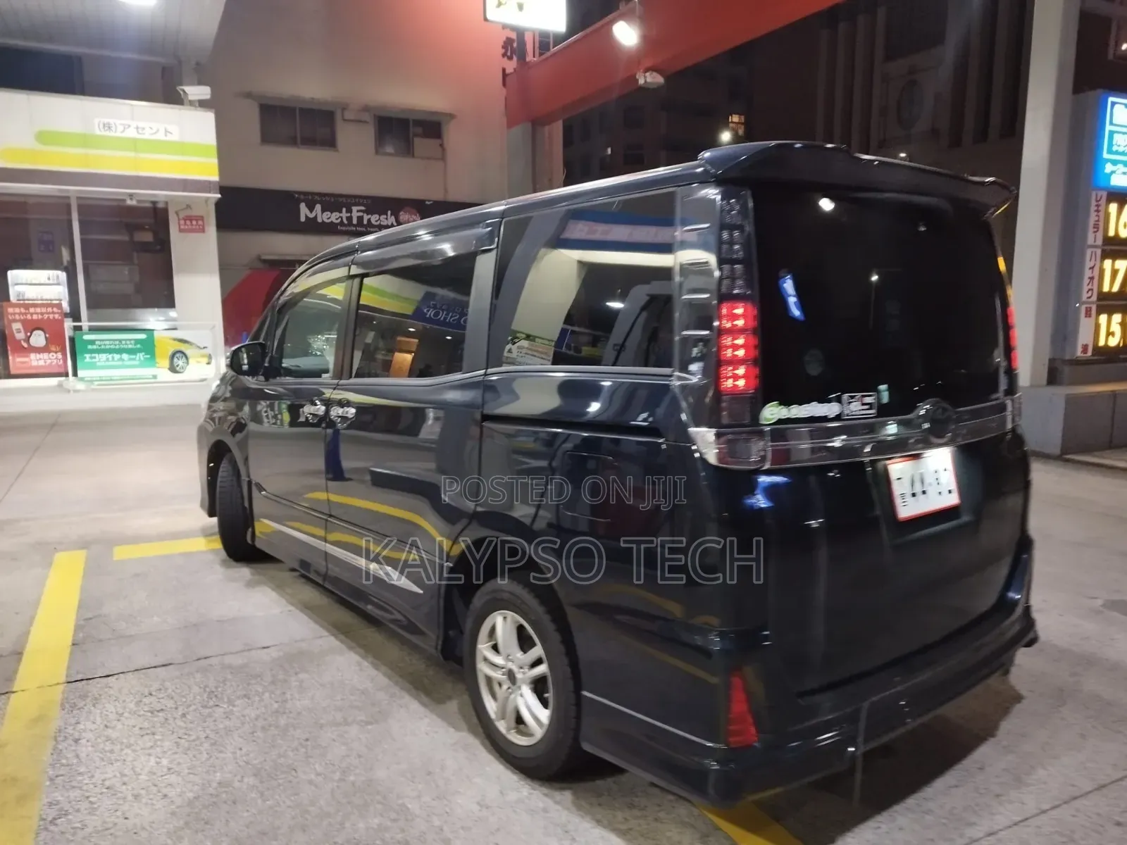 Toyota Voxy 2015 Black