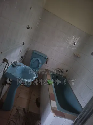 4bdrm House in Bird-Group, Ashaley Botwe for rent