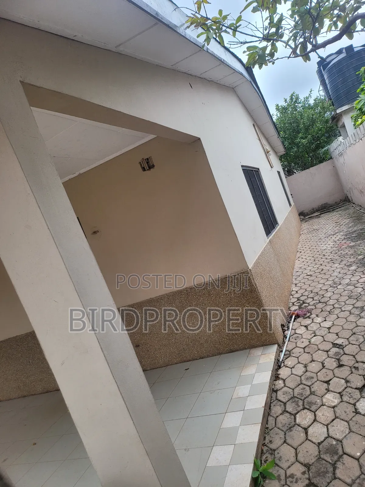 4bdrm House in Bird-Group, Ashaley Botwe for rent