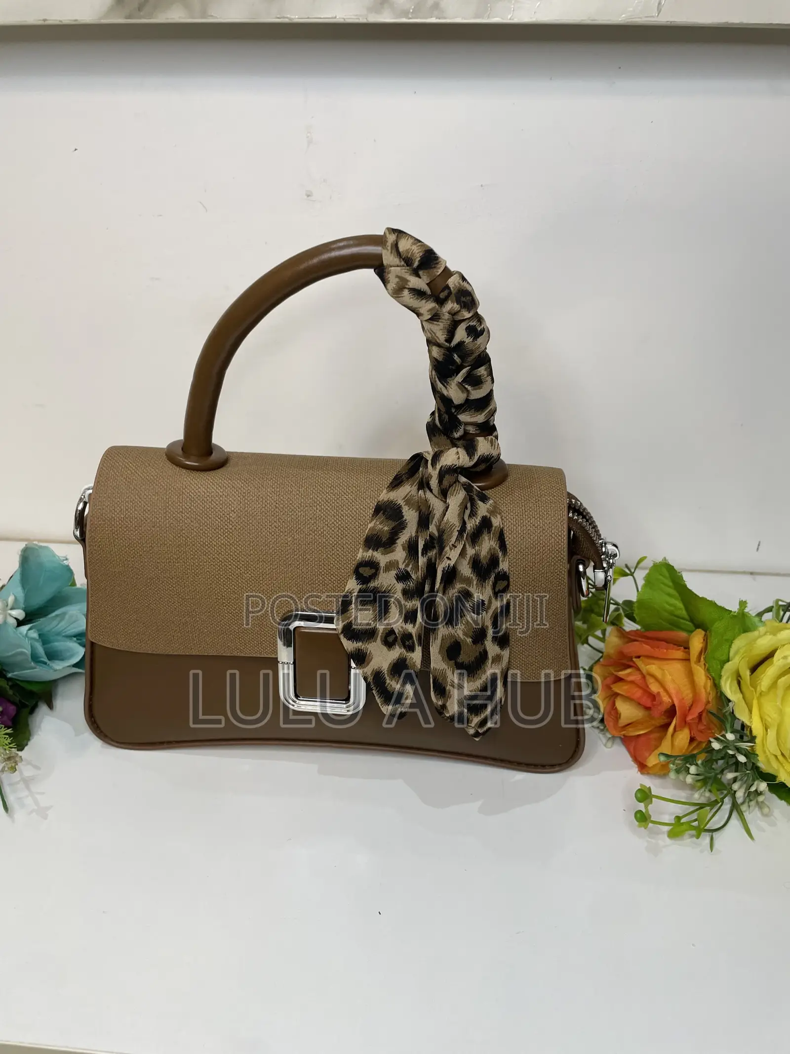 Hand Bags for Ladies