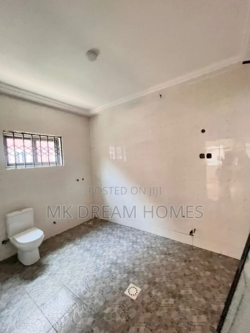 3bdrm House in Lake Side Estate for sale