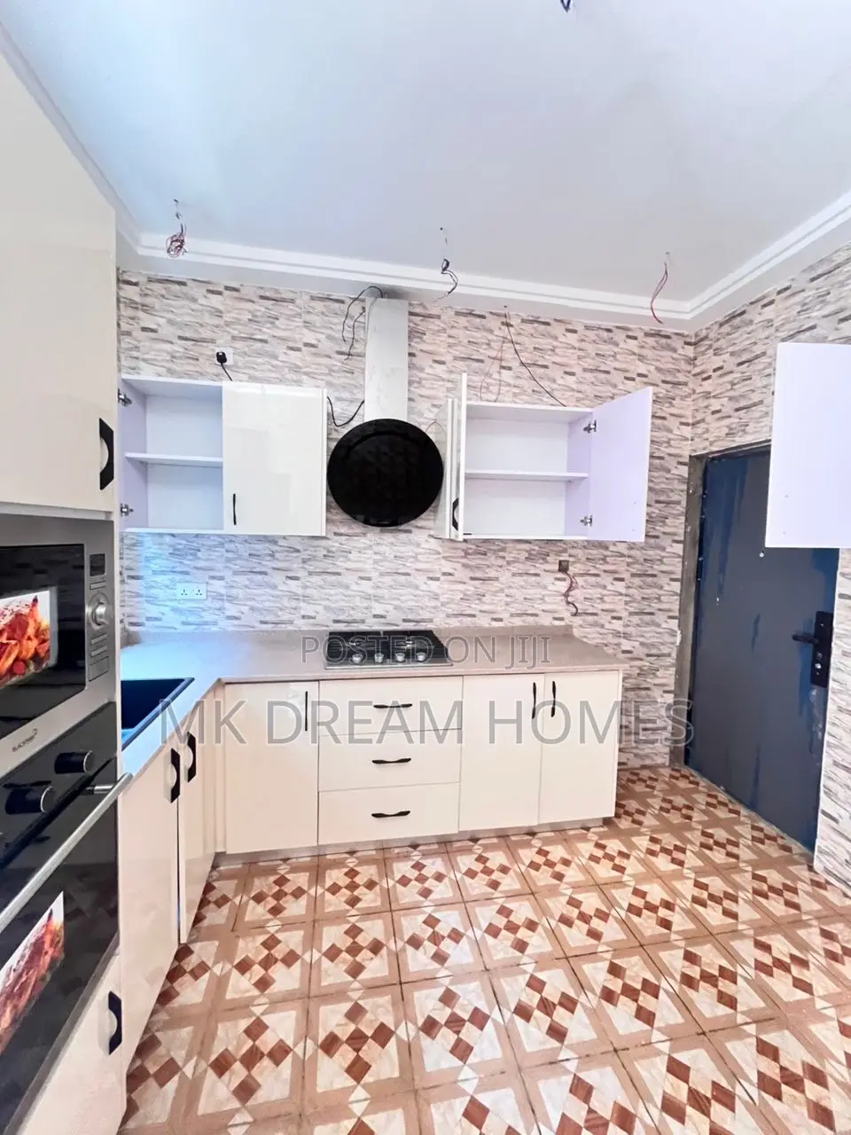 3bdrm House in Lake Side Estate for sale