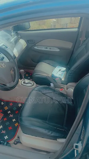 Toyota Belta 2012 Blue
