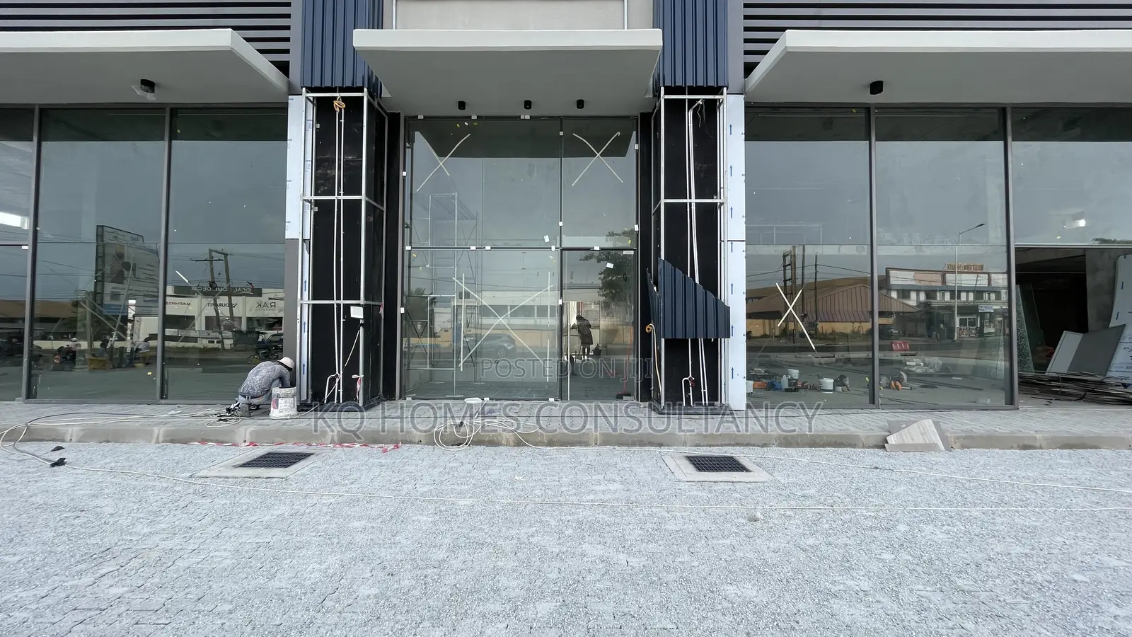 Showroom/Office Space for Rent
