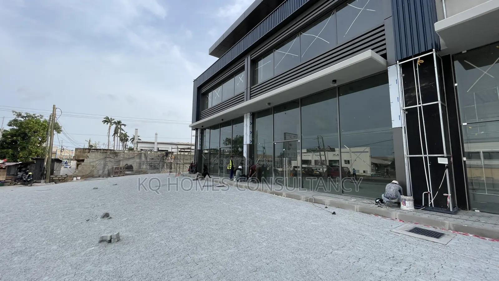 Showroom/Office Space for Rent