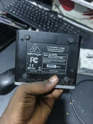 Behringer Um2 Studio Soundcard