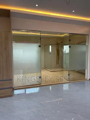 6bdrm Penthouse in Ashomang Estate for sale
