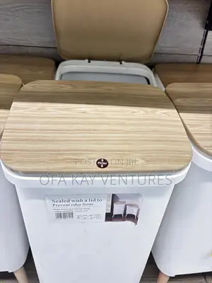 4 Legged Dust Bin