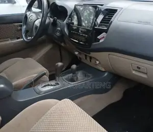 Toyota Fortuner 2012 Black