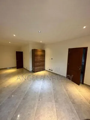 5bdrm House in East Legon, Accra Metropolitan for sale