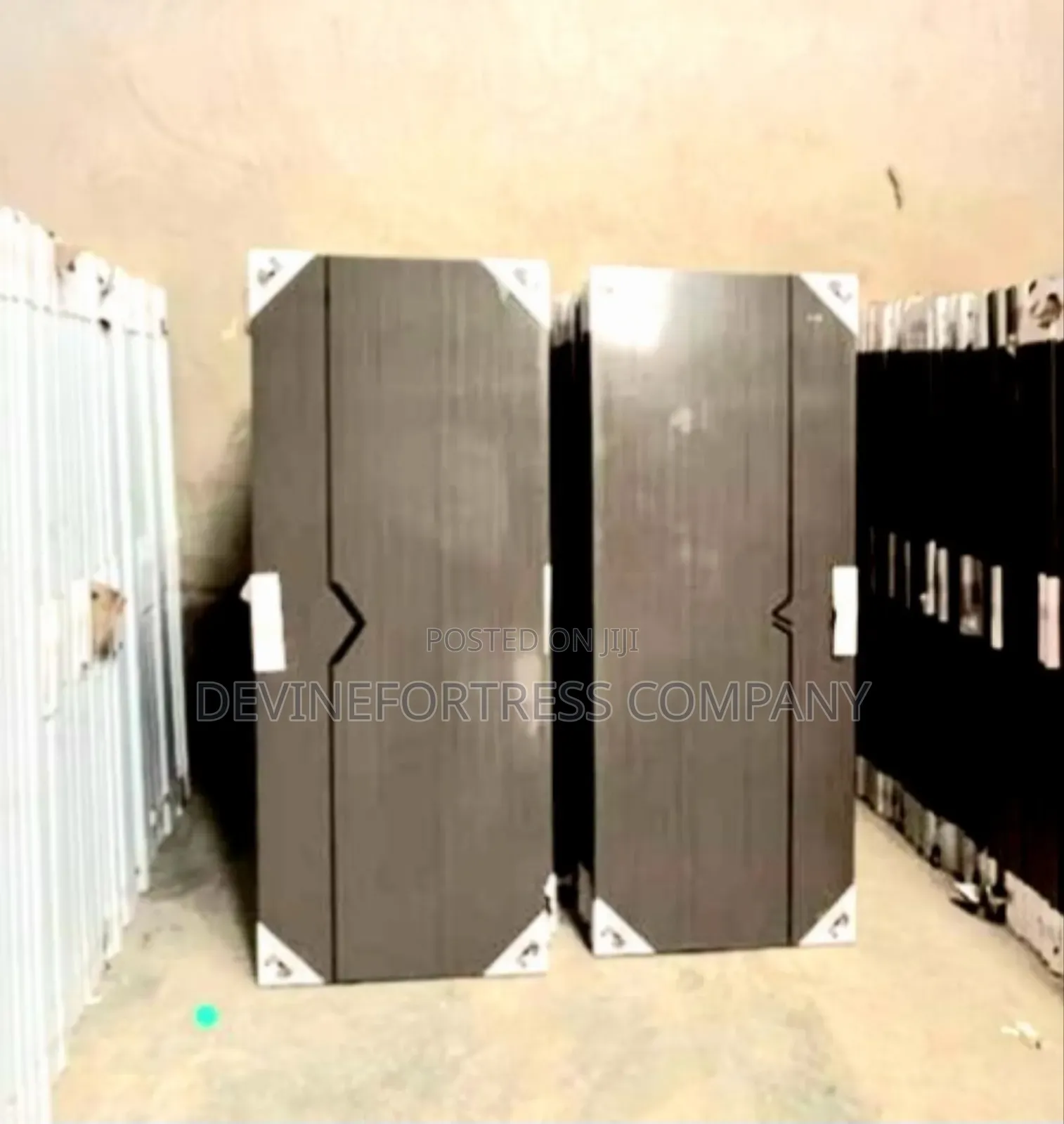 Quality Bedroom Doors, Very Durable ,Comes With Handle and Keys