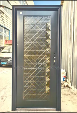 High Q Paladn Anti Rust Single Golden Color Door Available S/Oh/Double