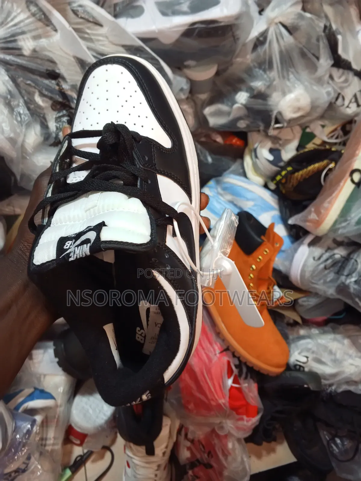Nike Air Force 1 – Black/ White – Gh₵200/ 300 Sizes 40 to 45