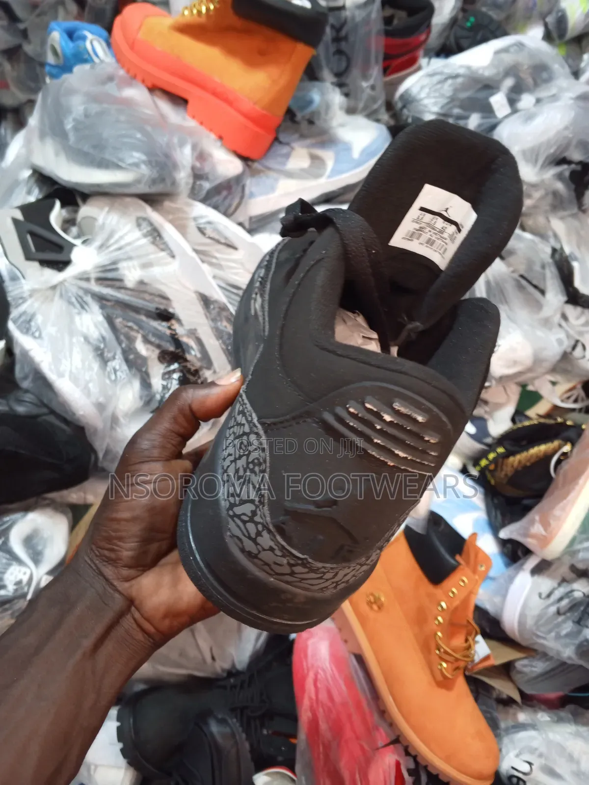 Nike Air Force 1 – Black/ White – Gh₵200/ 300 Sizes 40 to 45