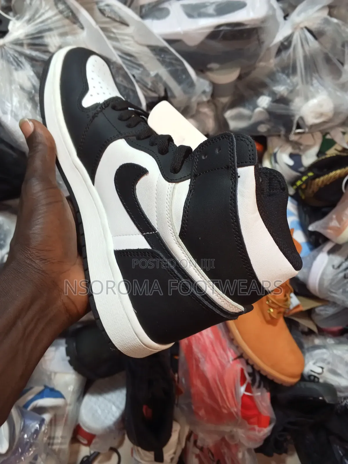 Nike Air Force 1 – Black/ White – Gh₵200/ 300 Sizes 40 to 45