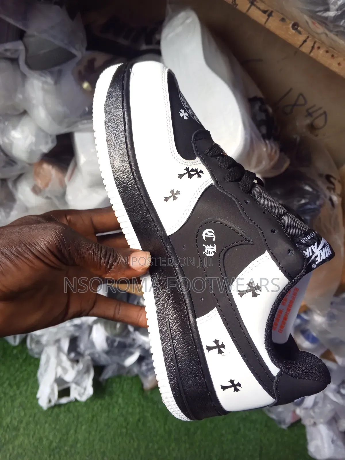 Nike Air Force 1 – Black/ White – Gh₵200/ 300 Sizes 40 to 45