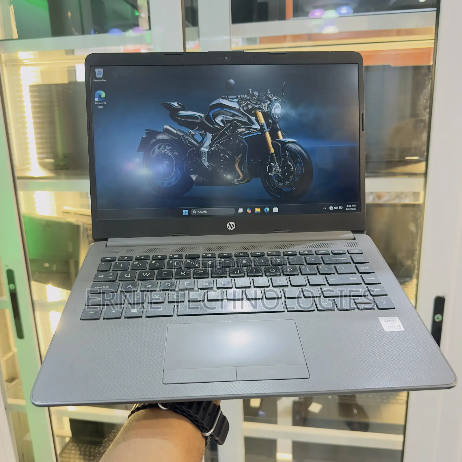 Laptop HP 240 G8 4GB Intel Core i3 HDD 1T