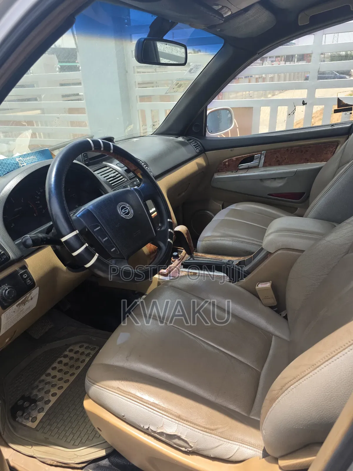 SsangYong Rexton 2010 Gray