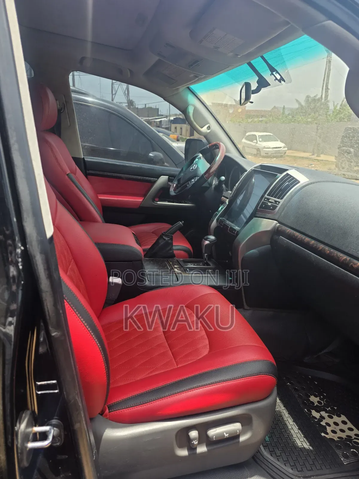 Toyota Land Cruiser 2010 Black