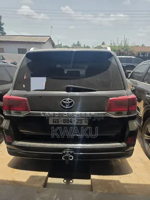 Toyota Land Cruiser 2010 Black