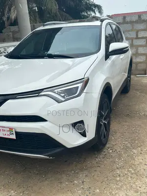 Toyota RAV4 SE AWD (2.5L 4cyl 6A) 2017 White