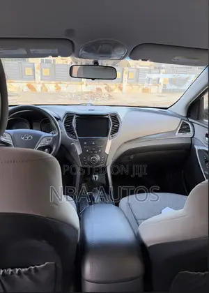 Hyundai Santa Fe SE AWD 2016 Silver