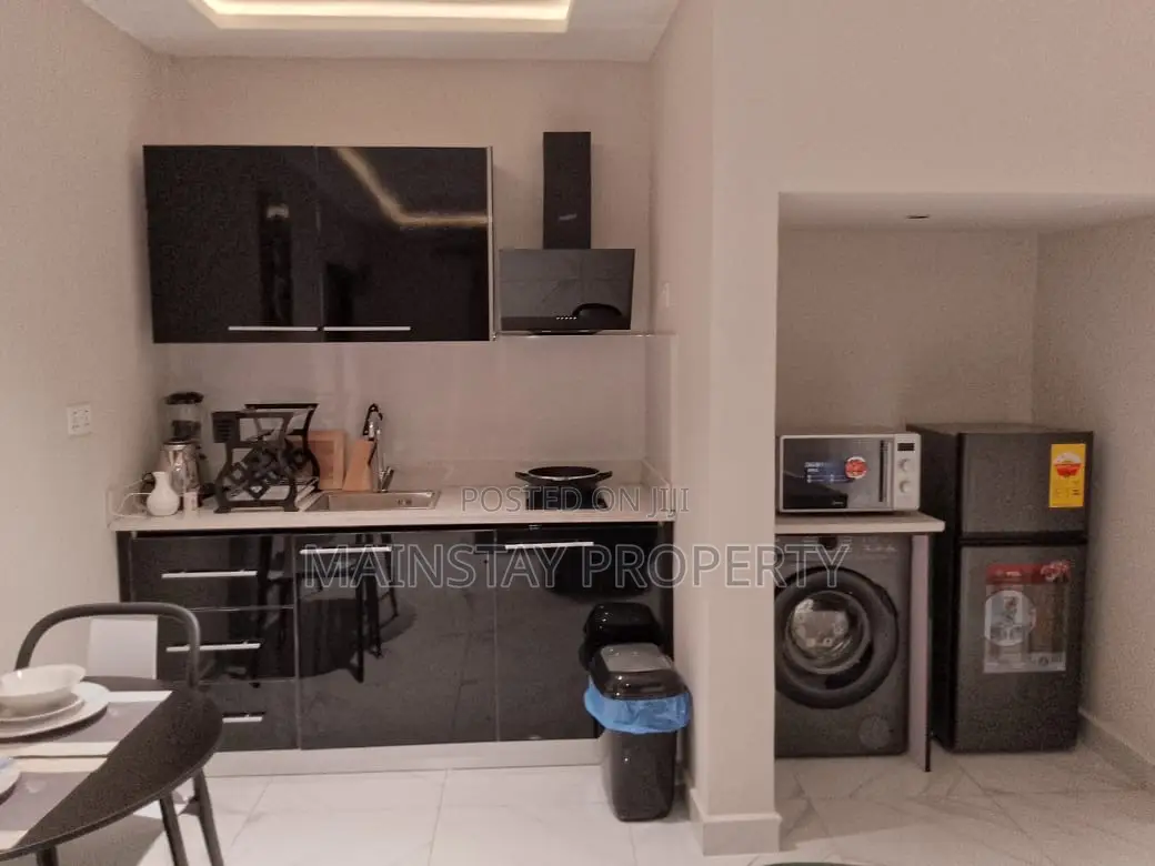 5bdrm House in Mainstay Estates, East Legon for sale