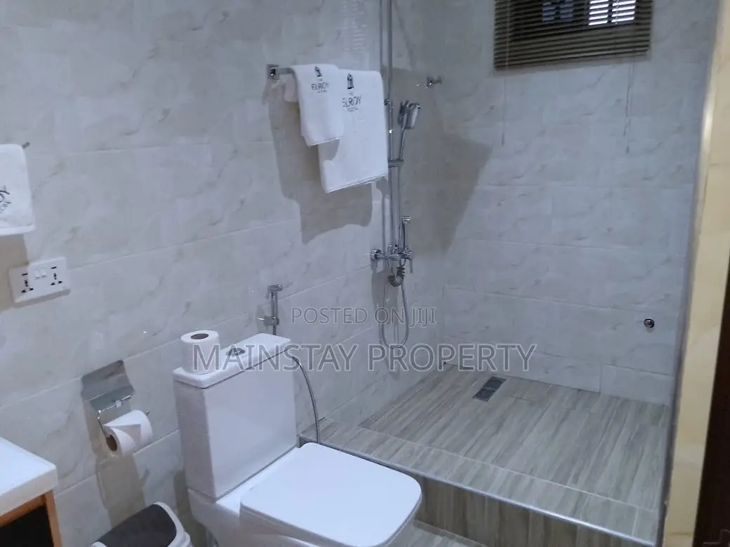 5bdrm House in Mainstay Estates, East Legon for sale