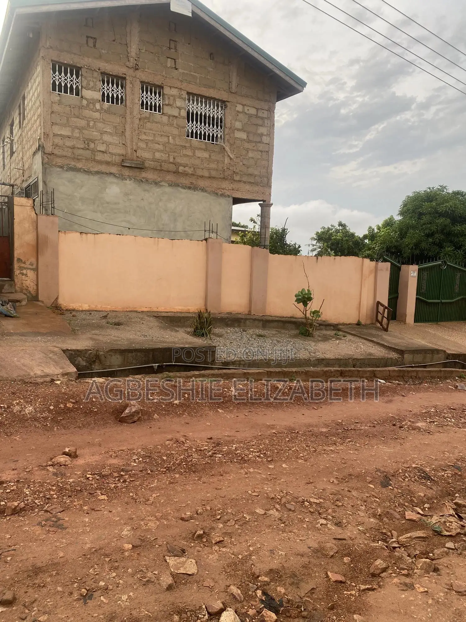 Studio Apartment in Agbeshie Properties, Weija Junction for rent