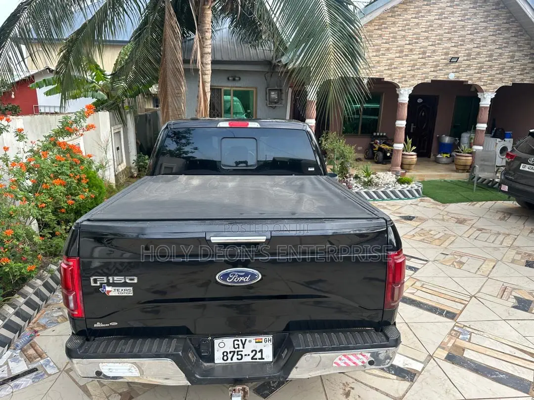 Ford F-150 Platinum 4x4 SuperCrew Cab Styleside 5.5 ft. box 145 in. WB