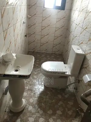 1bdrm Apartment in Achimota Overhead for rent