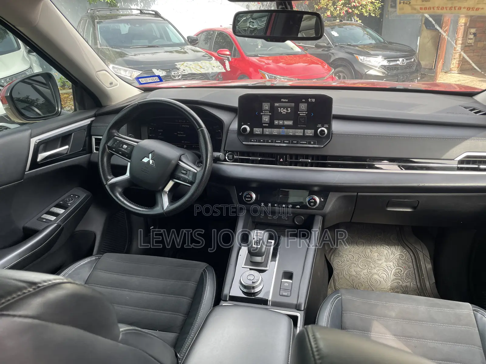 Mitsubishi Outlander 2022 Red