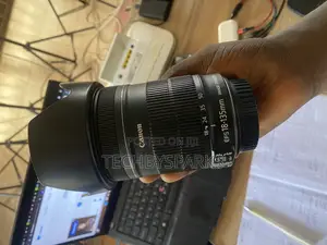 Canon Ef-S 18-135mm Is Lens