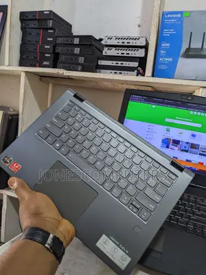 Laptop Lenovo IdeaPad Flex 14 16GB AMD Ryzen 7 SSD 256GB