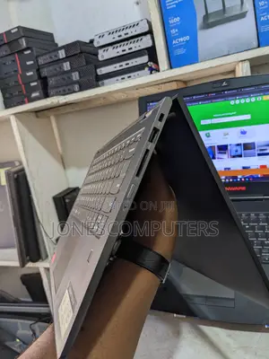 Laptop Lenovo IdeaPad Flex 14 16GB AMD Ryzen 7 SSD 256GB
