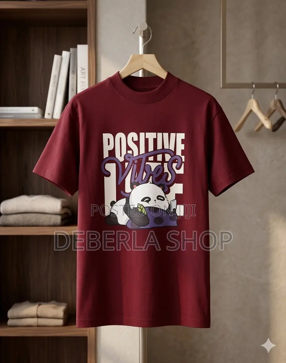 Picture T-Shirt/ Top/ Round Neck Shirt