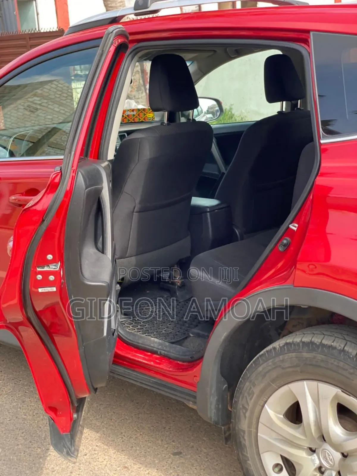 Toyota RAV4 XLE 4dr SUV AWD (2.5L 4cyl 6A) 2015 Red