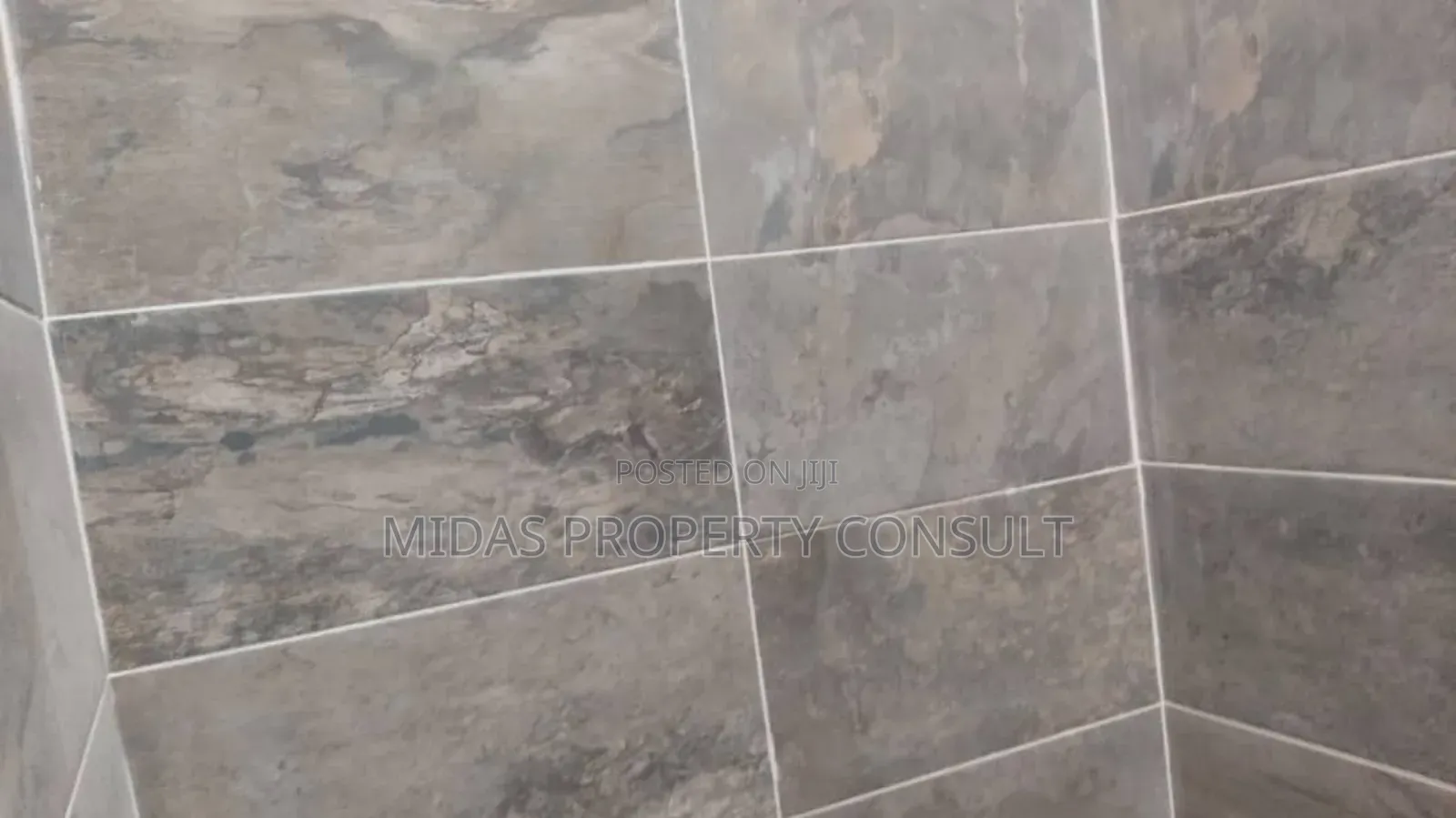 4bdrm House in Ayimensah, Ga East Municipal for sale