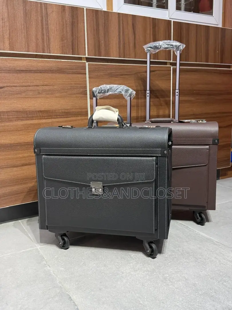 Tectake Black Leather Traveling Bag