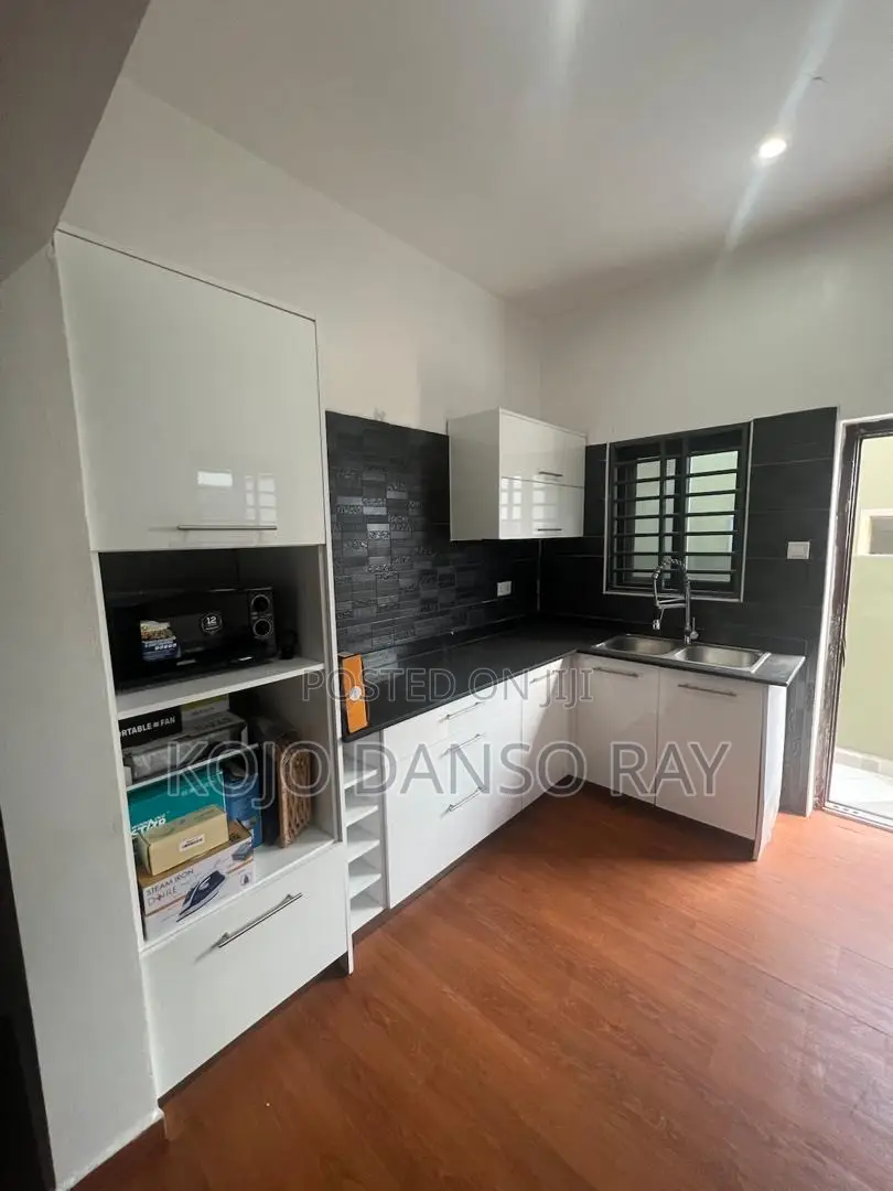 3bdrm House in Pandak Agency, North Legon for rent