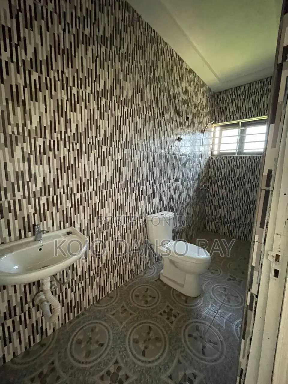 3bdrm House in Pandak Agency, North Legon for rent