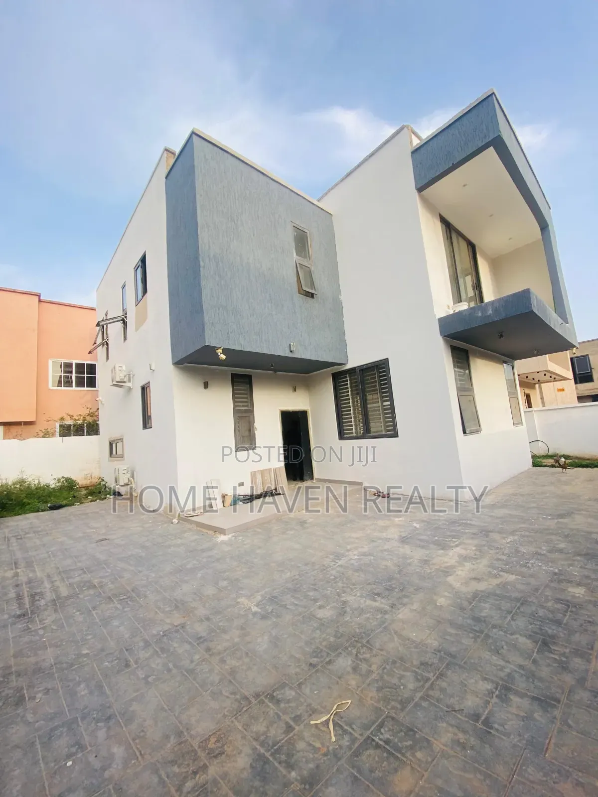 4bdrm House in Spintex Hfc 18, Baatsona Total for sale