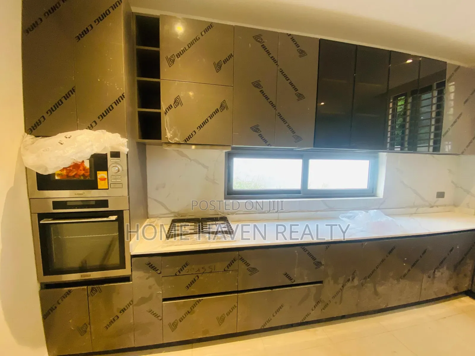 4bdrm House in Spintex Hfc 18, Baatsona Total for sale