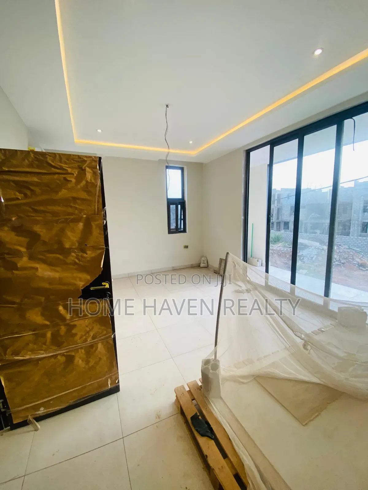 4bdrm House in Spintex Hfc 18, Baatsona Total for sale