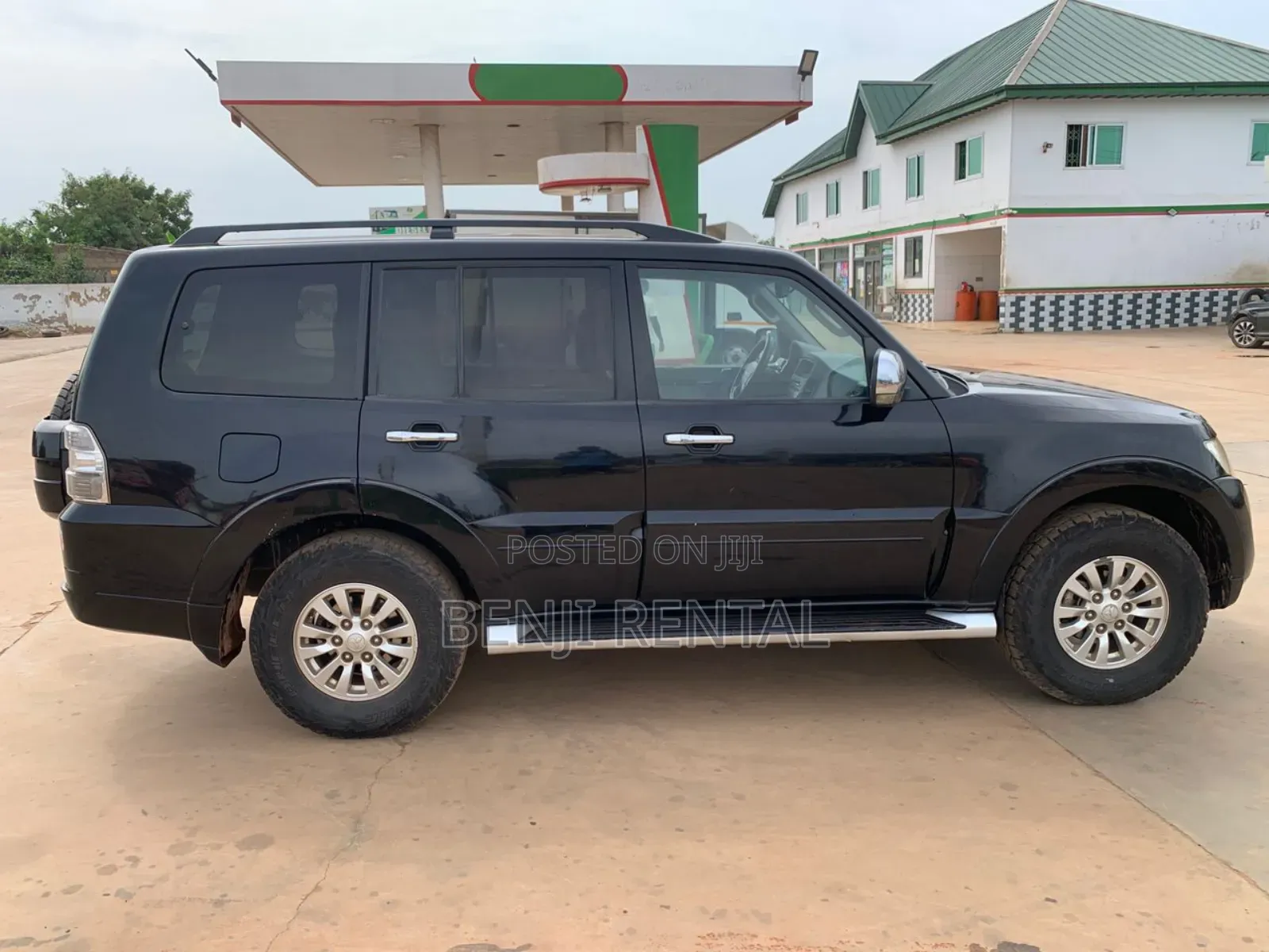 Mistubishi Pajaro for Rental