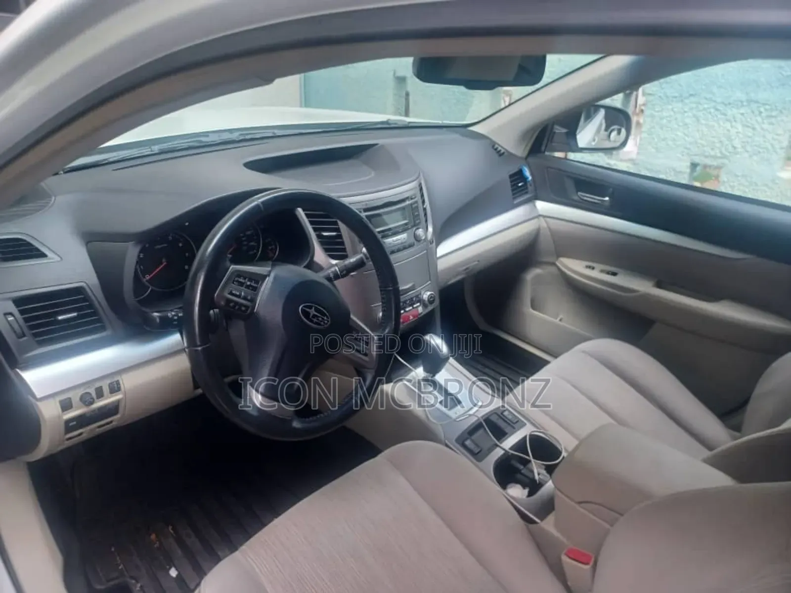 Subaru Legacy 2.5i Limited 2013 White